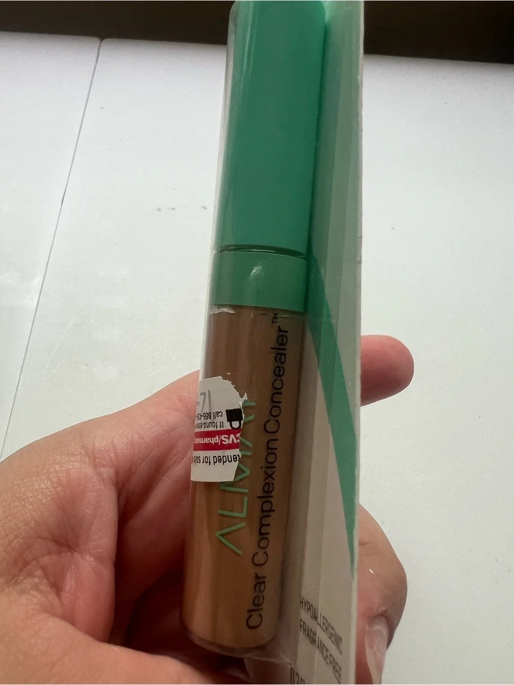 Almay Clear Complexion Concealer - Medium 300